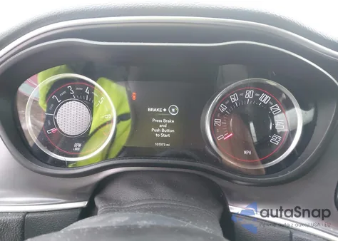 2016 Dodge Challenger Sxt z USA, uszkodzony, nr VIN 2C3CDZAG2GH284498